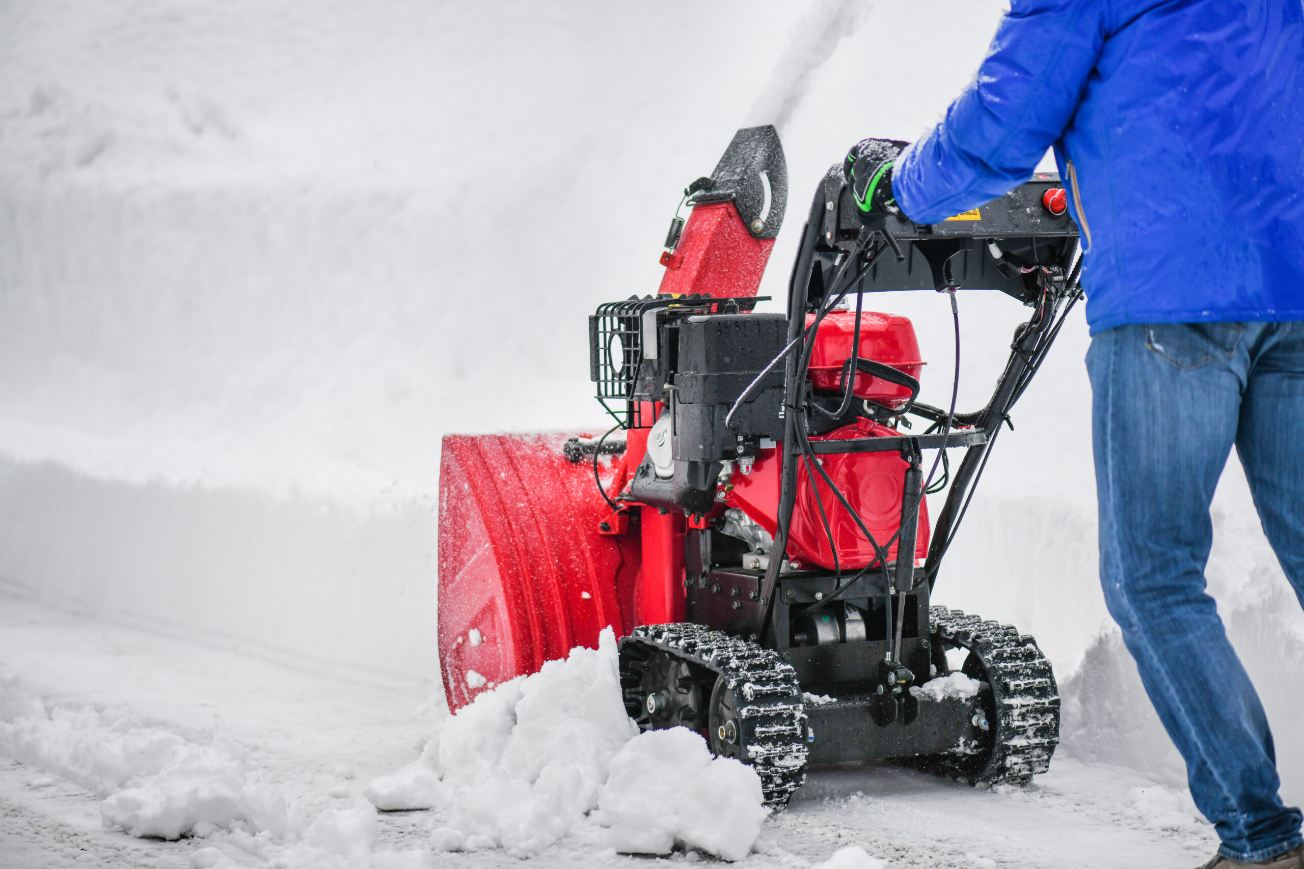 10-Tips-for-Storing-Your-Snow-Blower